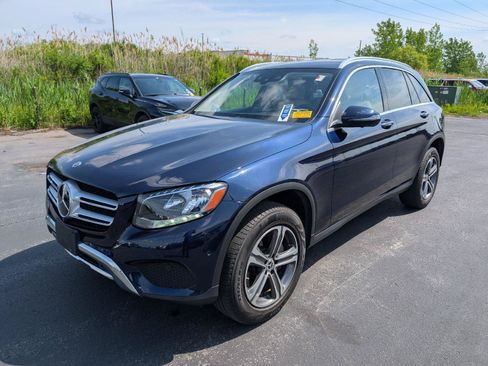 Used 2019 Mercedes-Benz GLC 300 4MATIC image 4