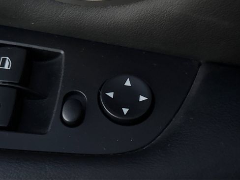 Used 2011 BMW M3 Convertible image 36