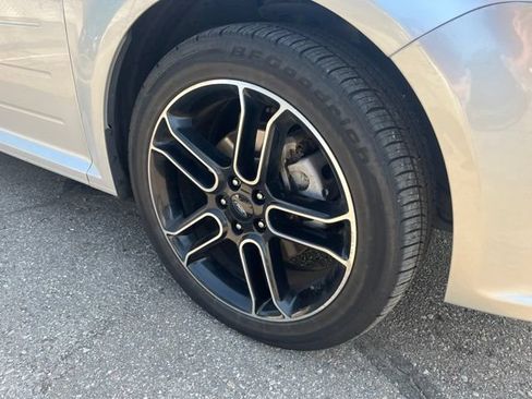 Used 2013 Ford Flex SEL FWD image 4