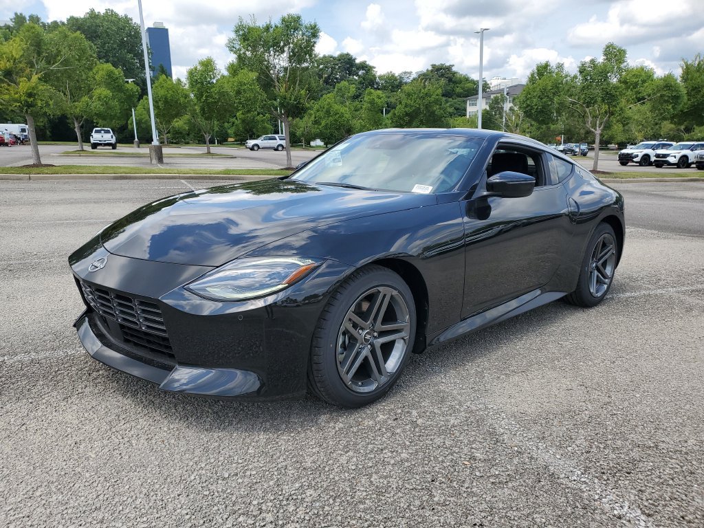 New 2026 Nissan Z Sport w/ Floor Mat Package RWD image 2