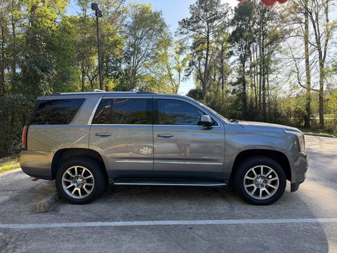 Used 2018 GMC Yukon Denali w/ Open Road Package image 2