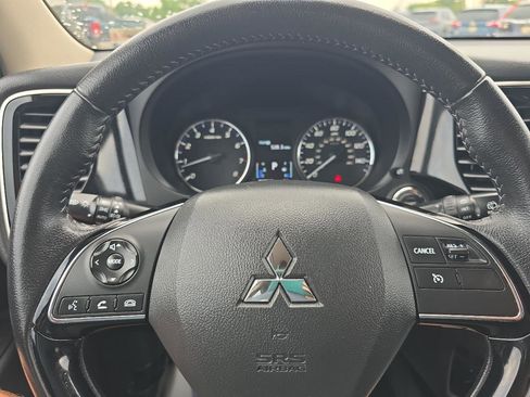 Used 2020 Mitsubishi Outlander SEL FWD image 21
