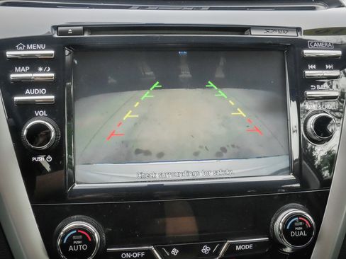 Used 2016 Nissan Murano S w/ Navigation Package image 25