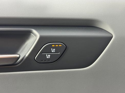 Used 2024 Kia EV9 Light Long Range image 16