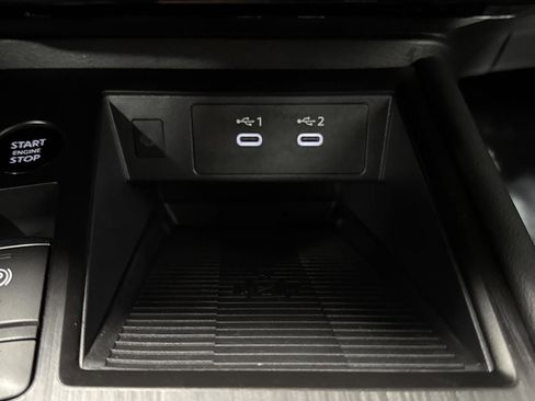 Used 2025 Nissan Kicks SR w/ SR Premium Package image 22