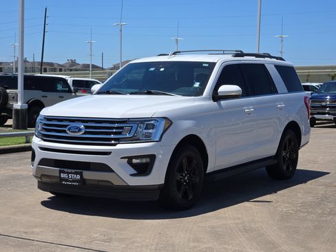 Used 2020 Ford Expedition XLT w/ Equipment Group 201A RWD image 8
