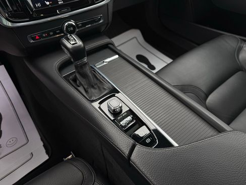 Used 2018 Volvo V90 T5 Cross Country w/ Convenience Package image 52