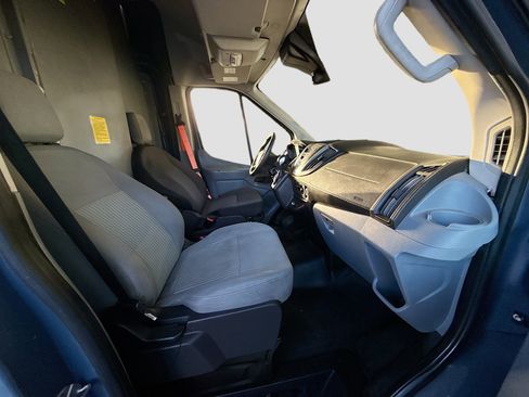 Used 2019 Ford Transit 250 Base image 23