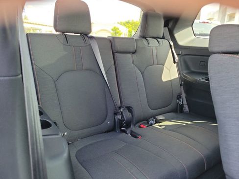 Used 2025 Honda Pilot Sport image 19