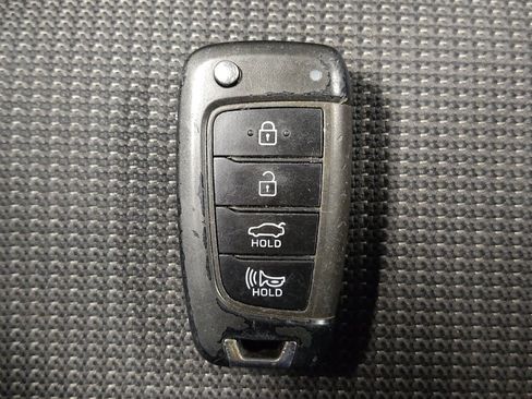 Used 2022 Hyundai Accent SE FWD image 32