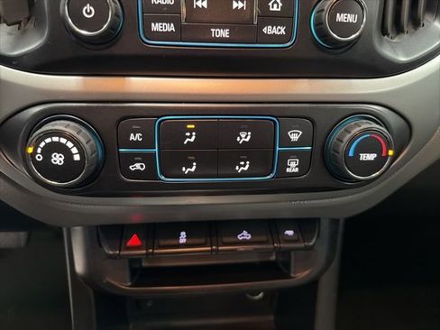 Used 2015 Chevrolet Colorado LT w/ LT Convenience Package RWD image 21