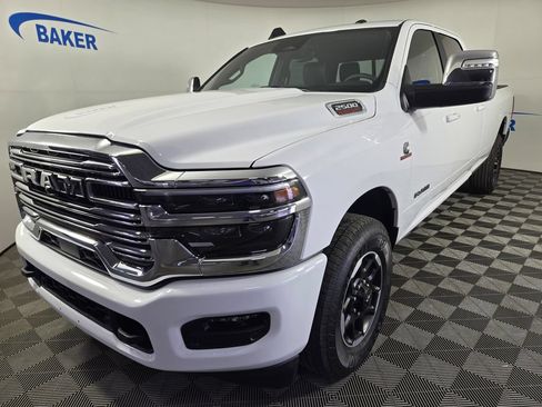 Used 2025 RAM 2500 Laramie RWD image 3