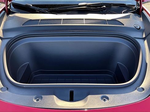 Used 2023 Tesla Model Y Long Range image 10