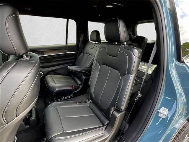 New 2026 Jeep Grand Cherokee L Limited AWD/4WD image 10