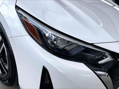 Certified 2025 Nissan Sentra SV w/ All-Weather Package FWD image 27