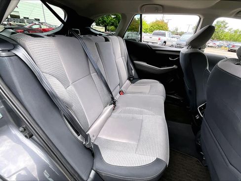 Used 2025 Subaru Outback Premium image 19
