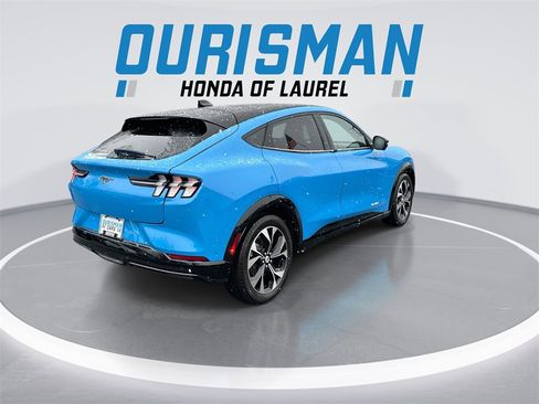 Used 2022 Ford Mustang Mach-E Premium image 8