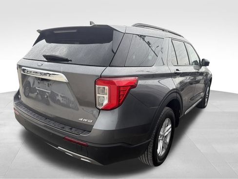 Used 2023 Ford Explorer XLT w/ Equipment Group 202A AWD/4WD image 25