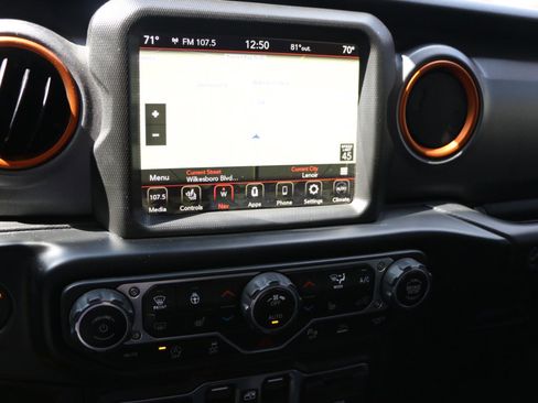 Used 2022 Jeep Gladiator Mojave w/ LED Lighting Group image 20