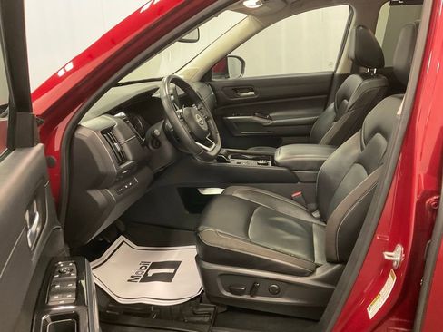 Used 2022 Nissan Pathfinder SL w/ SL Premium Package image 12