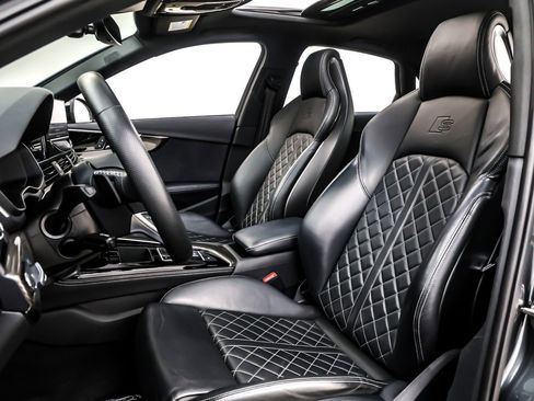 Used 2023 Audi S4 Premium Plus w/ Premium Plus Package image 20