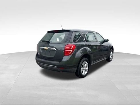 Used 2017 Chevrolet Equinox LS FWD image 7