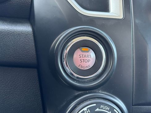Used 2019 Nissan Titan S AWD/4WD image 24