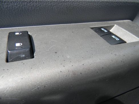 Used 2023 Ford F650 2WD Regular Cab Super Duty image 8