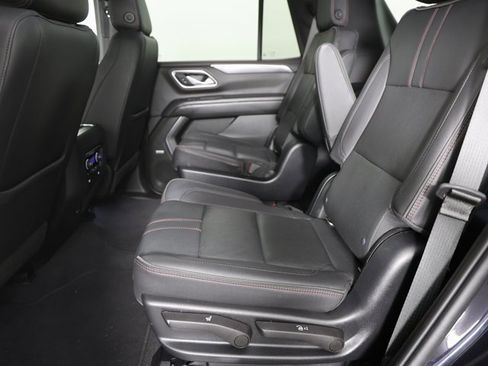 Used 2022 Chevrolet Tahoe Z71 w/ Luxury Package image 9