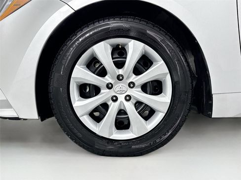 Certified 2023 Toyota Corolla LE FWD image 40