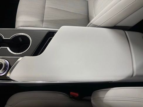 New 2025 Cadillac Lyriq Sport image 19