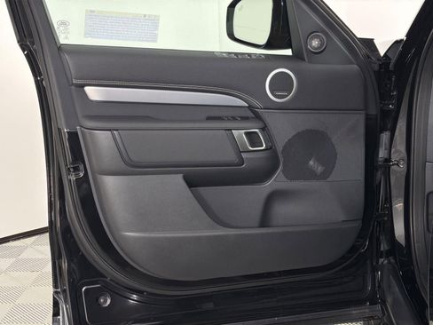 New 2026 Land Rover Discovery Limited Edition image 21