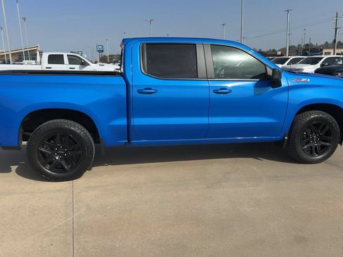Used 2025 Chevrolet Silverado 1500 RST AWD/4WD image 2