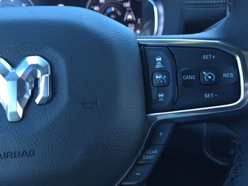 New 2026 RAM 2500 Laramie AWD/4WD image 29