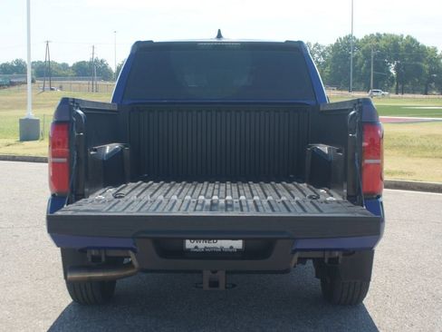 Used 2024 Toyota Tacoma SR5 AWD/4WD image 17