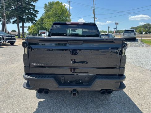 Used 2020 Chevrolet Silverado 1500 LT Trail Boss w/ Bed Protection Package AWD/4WD image 4