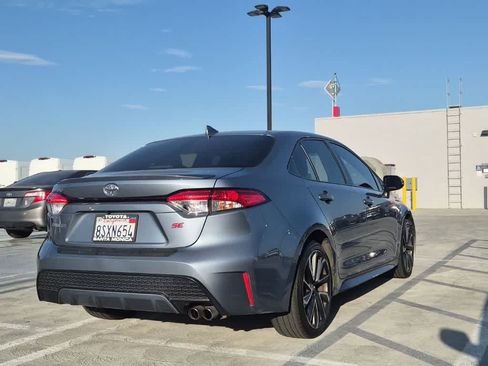 Used 2021 Toyota Corolla SE FWD image 4