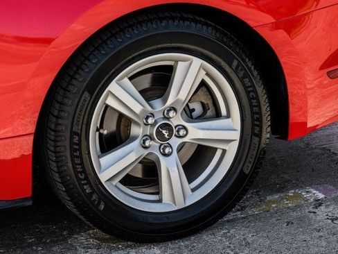 Used 2017 Ford Mustang Coupe RWD image 44
