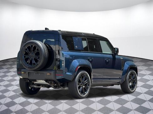 New 2026 Land Rover Defender 110 OCTA AWD/4WD image 9