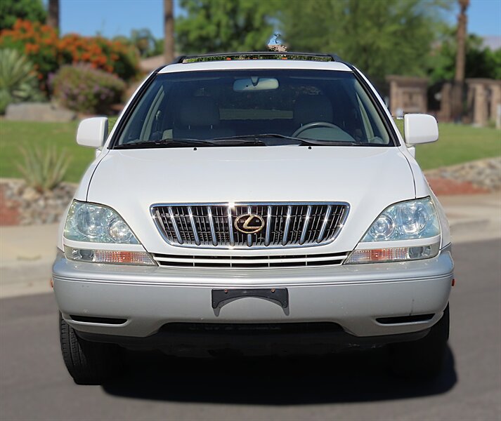 Used 2002 Lexus RX 300 w/ Premium Pkg Plus FWD image 2