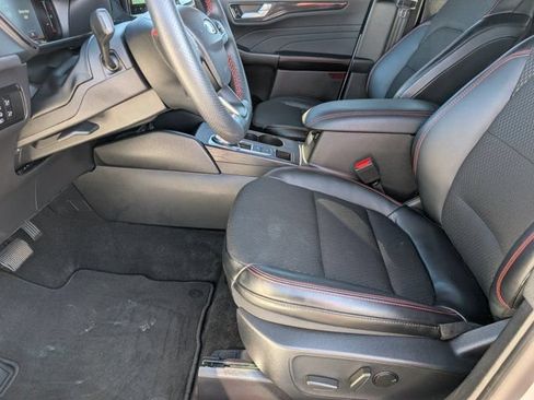 Used 2025 Ford Escape ST-Line w/ Tech Pack #1 FWD image 13