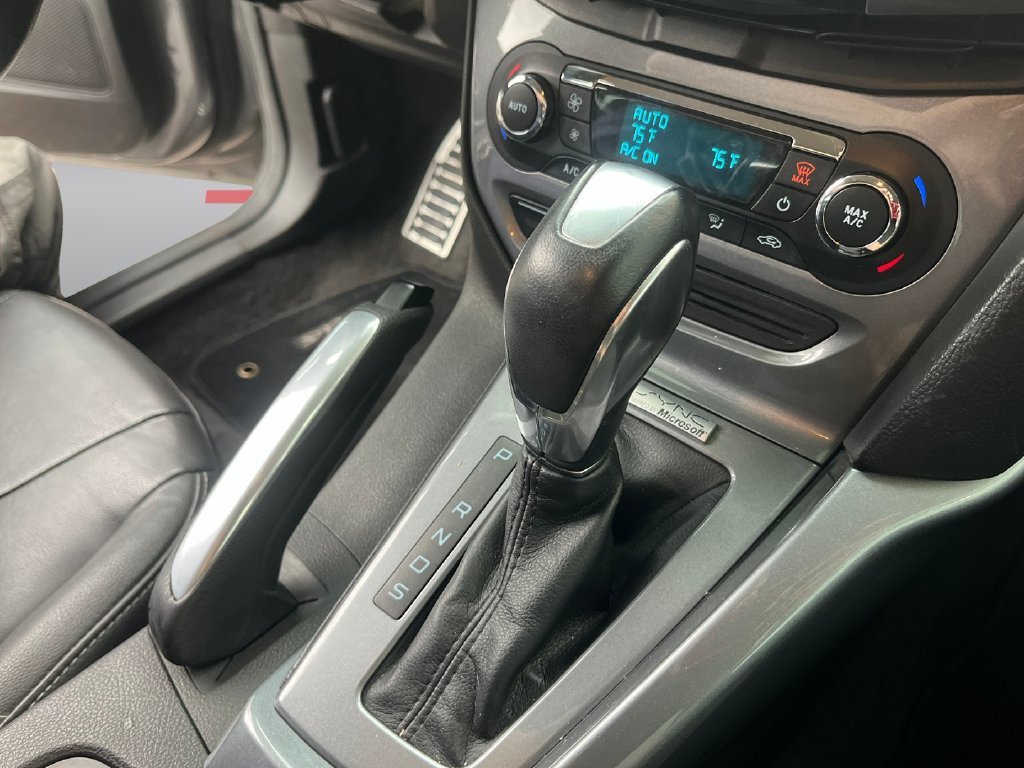 Used 2013 Ford Focus Titanium w/ Titanium Handling Pkg FWD image 15