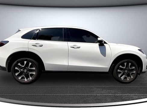 Used 2026 Honda HR-V EX-L image 4