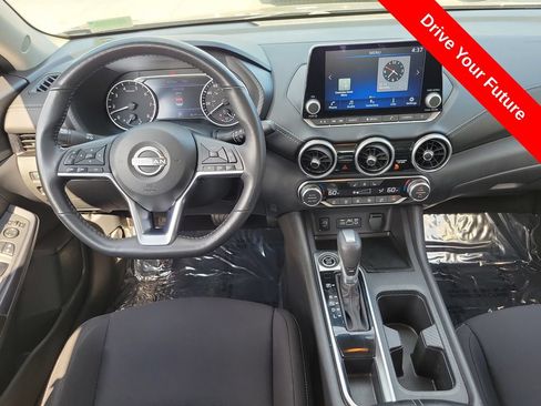 Used 2025 Nissan Sentra SV w/ All-Weather Package FWD image 3