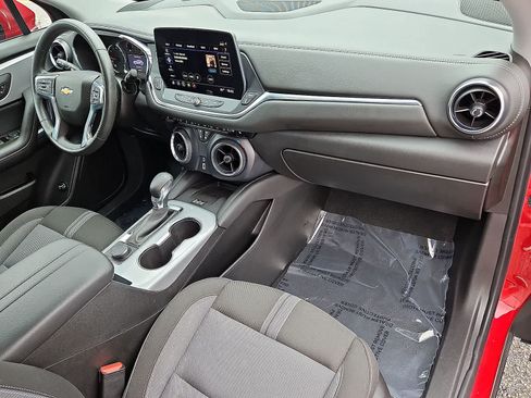 Certified 2023 Chevrolet Blazer LT w/ Convenience Package FWD image 33