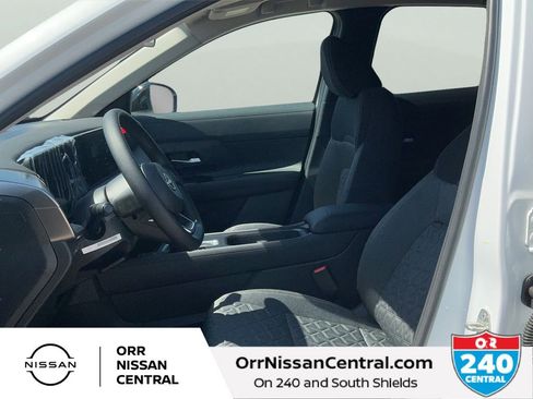 New 2026 Nissan Kicks SV w/ Cold Weather Package FWD image 17