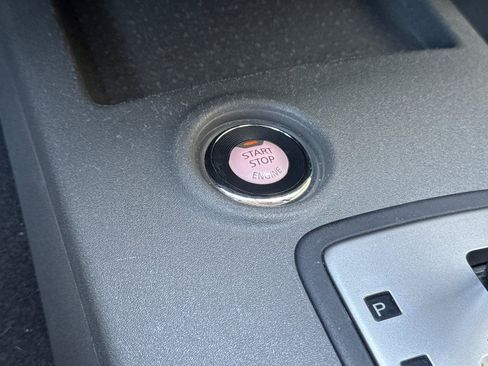 Used 2020 Nissan Frontier SV w/ Midnight Edition Floor Mats AWD/4WD image 34