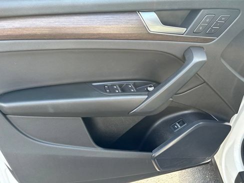 Certified 2023 Audi Q5 2.0T Premium w/ Convenience Package AWD/4WD image 5