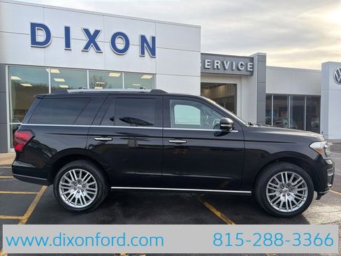 Used 2024 Ford Expedition Limited image 8