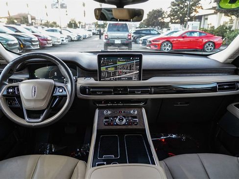 Certified 2023 Lincoln Aviator Reserve w/ Equipment Group 201A image 15